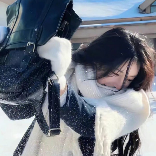 呢喃语页